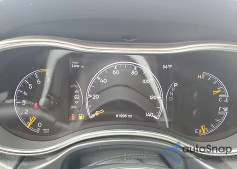 2017 Jeep Grand Cherokee Laredo z USA, uszkodzony, nr VIN 1C4RJFAG4HC662001